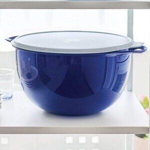 Tupperware Thatsa Mega Bowl 42 Cups in Dark Blue with White Seal Double Handles!